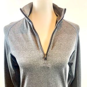 Lululemon 1/4 zip long sleeve women’s shirt XS gray